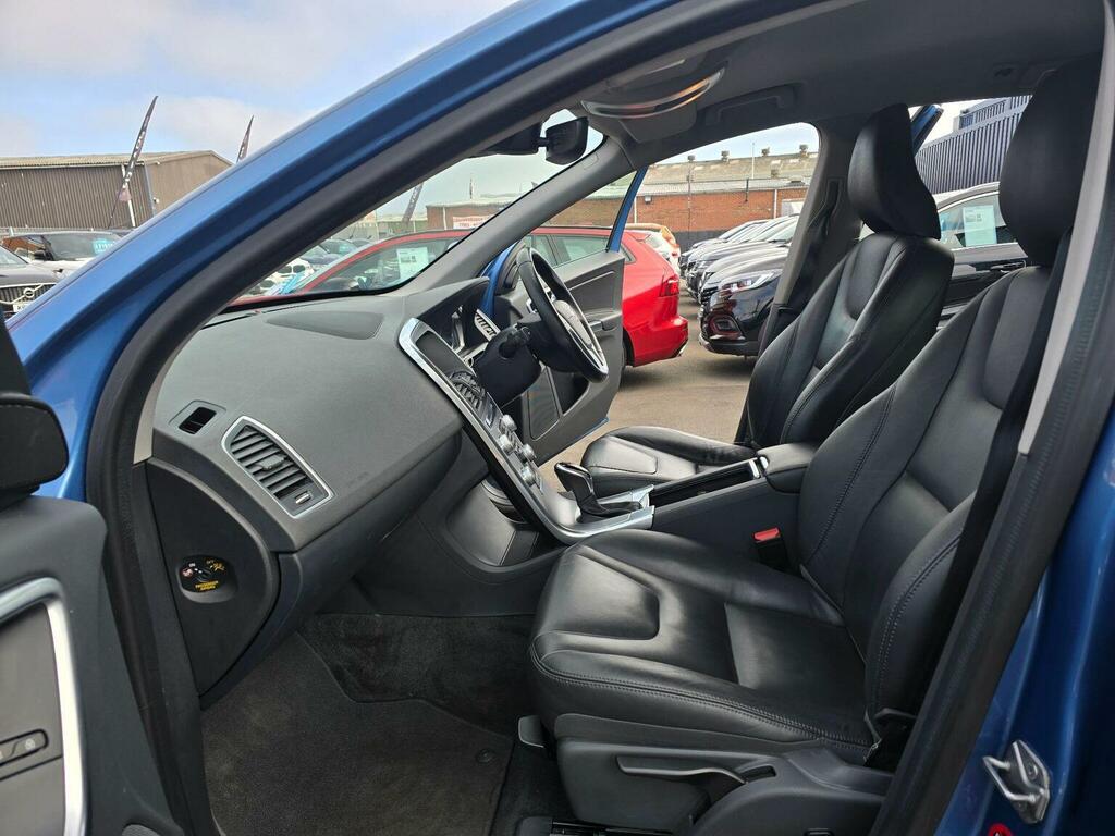 Volvo XC60 Suv 2.4 D5 Se Lux Nav Awd Euro 6 Ss 2 YN17WCP Blue #4