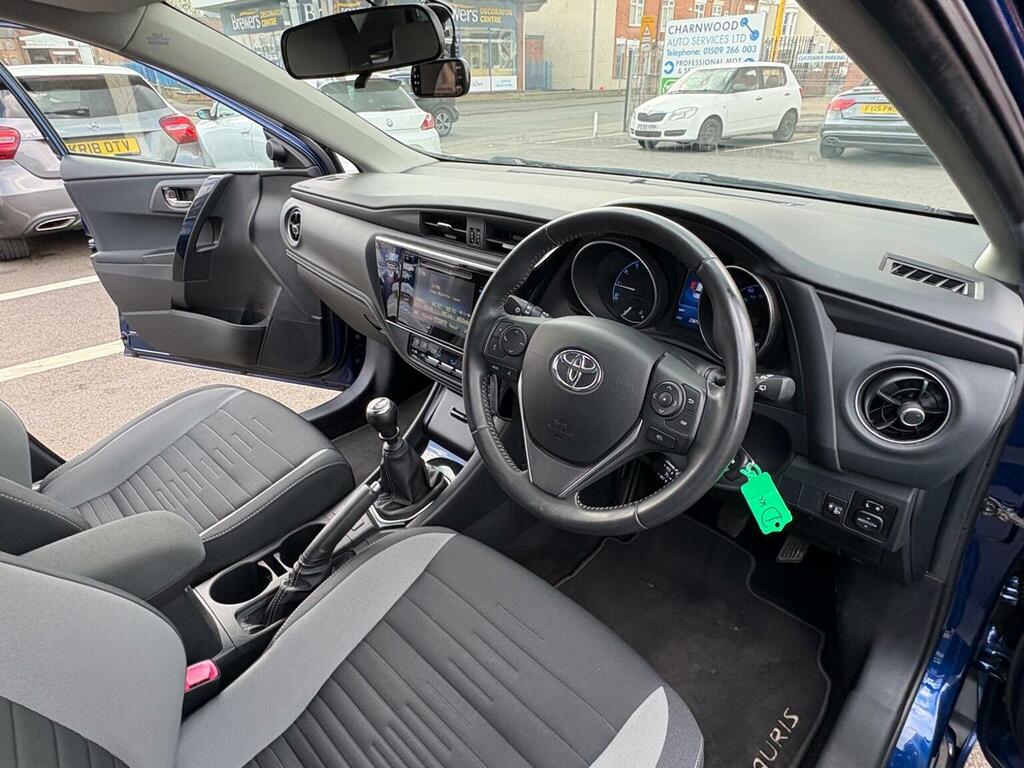 Toyota Auris Hatchback 1.2 Vvt-i Design Euro 6 Ss 2016 Blue #3