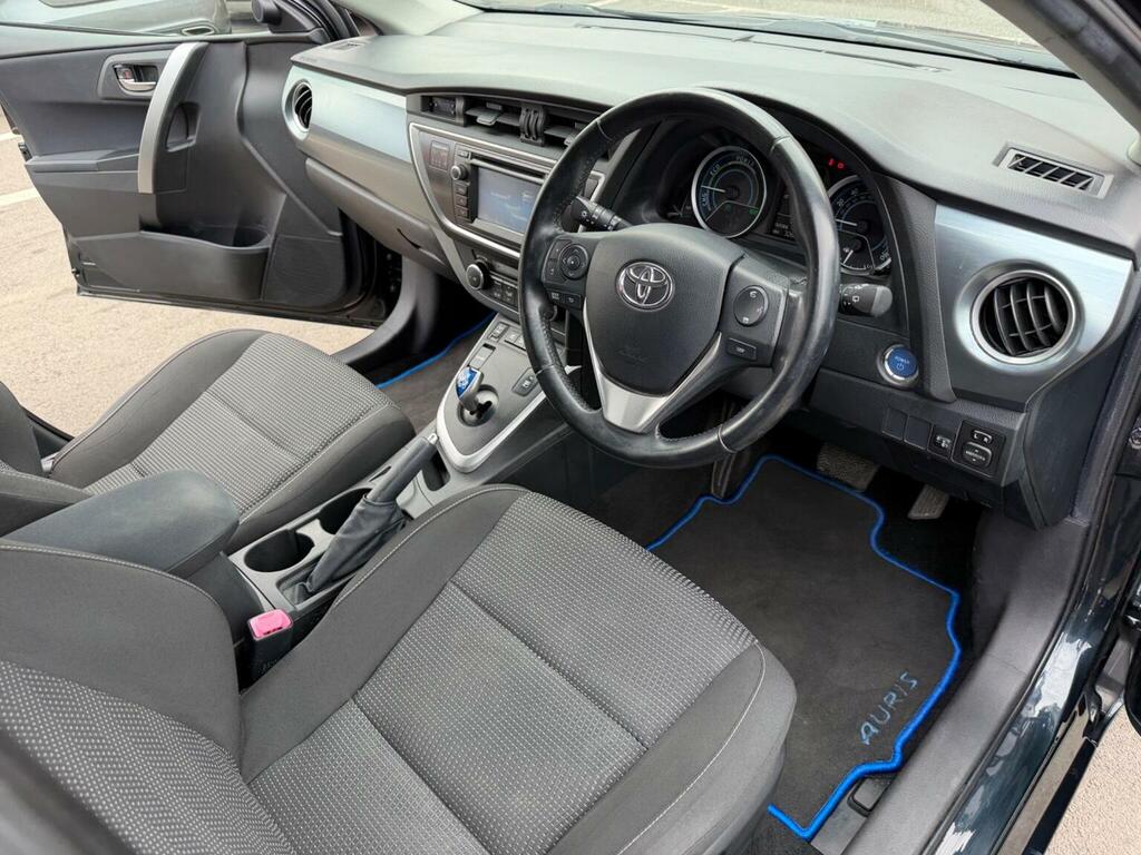 Toyota Auris Hatchback 1.8 Vvt-h Icon Cvt Euro 5 Ss 201 Grey #3