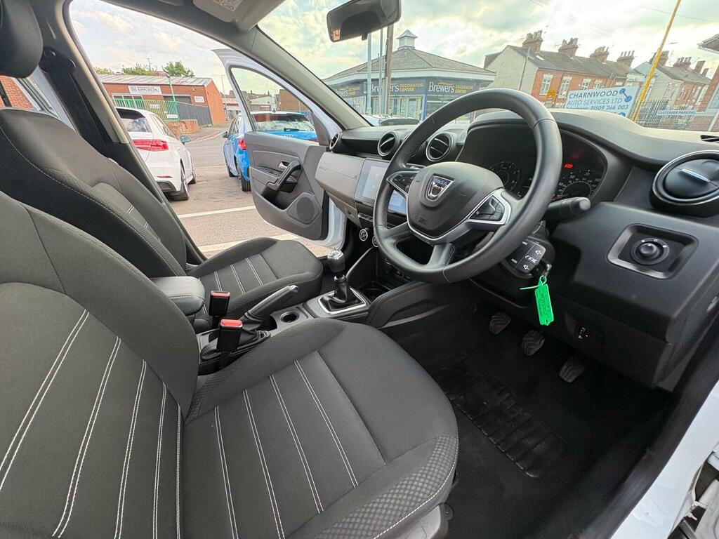 Dacia Duster Suv 1.3 Tce Comfort Euro 6 Ss 202271 YM71SZW White #2