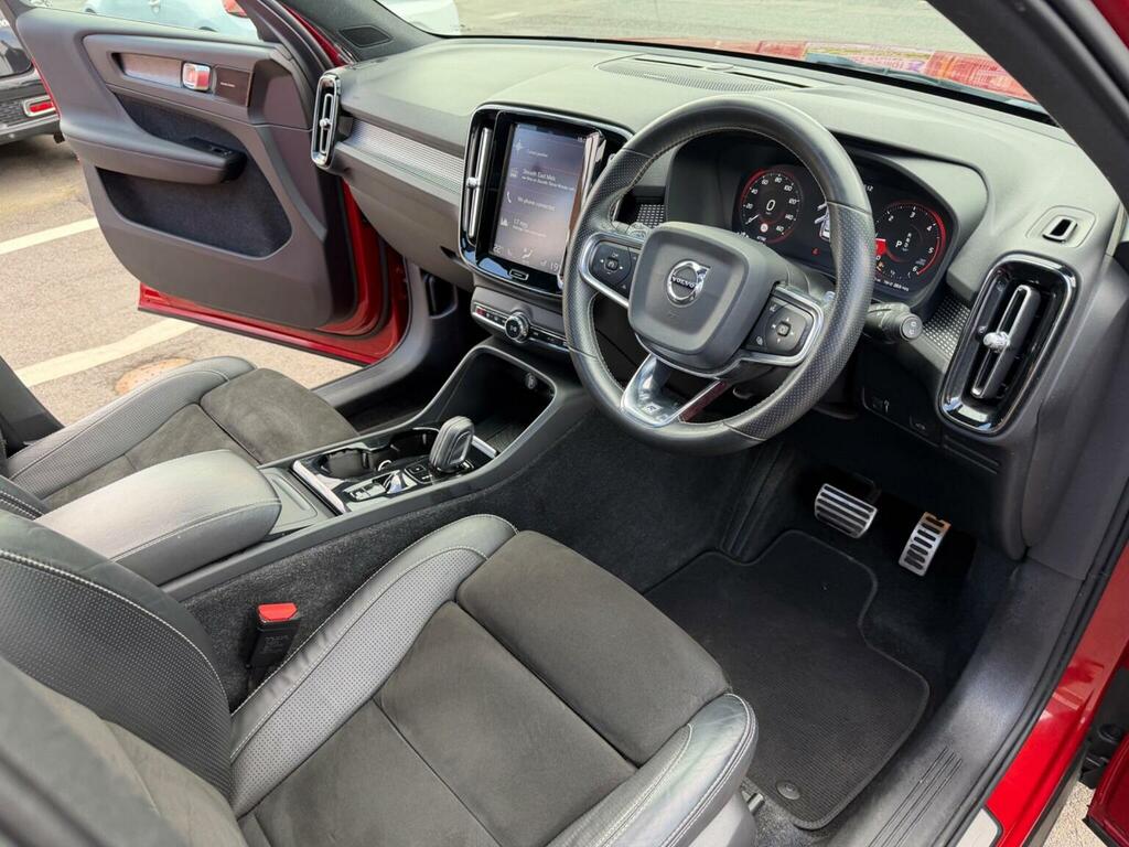 Volvo XC40 Suv 2.0 D4 First Edition Awd Euro 6 Ss YY67WOH Red #3