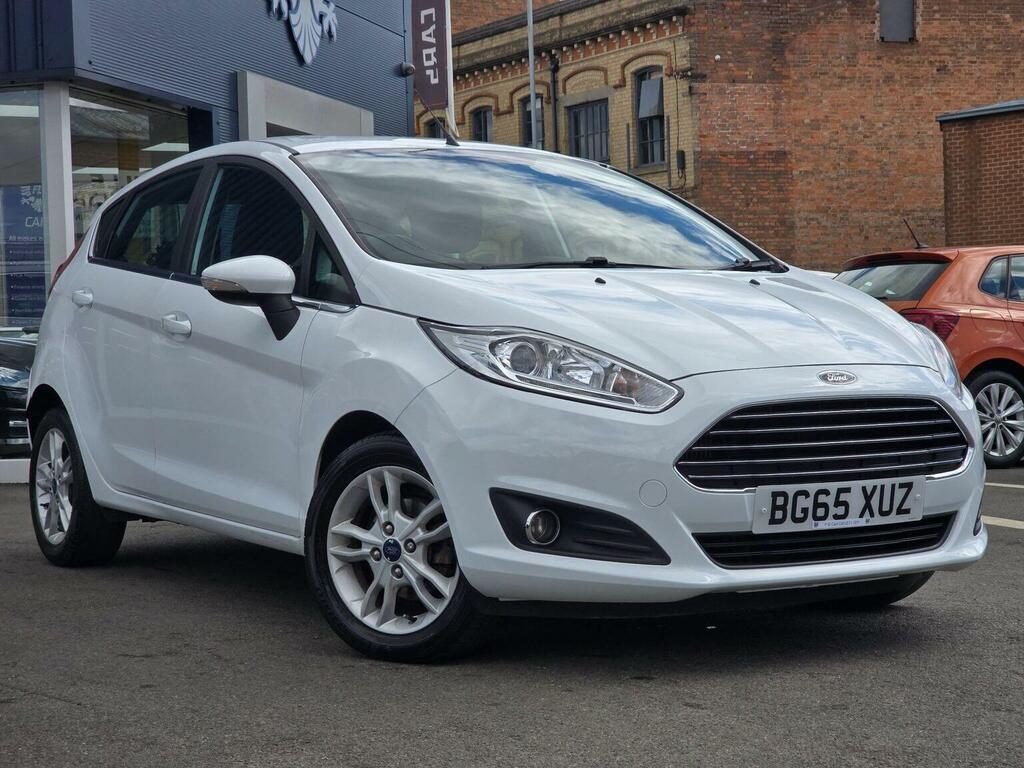 Ford Fiesta Hatchback 1.5 Tdci Zetec Euro 6 201565 White