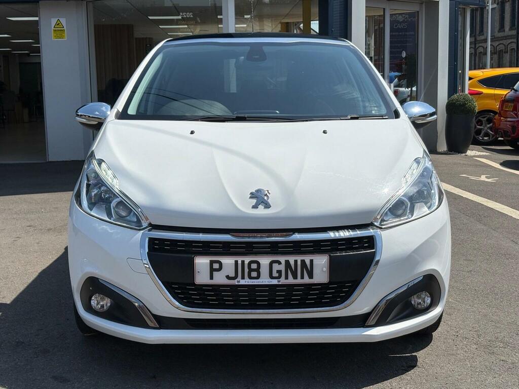 Peugeot 208 Hatchback 1.2 Puretech Allure Premium Euro 6 Ss PJ18GNN White #5
