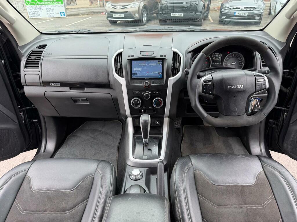 Isuzu D-Max Pickup 1.9 Td Xtr Nav 4Wd Euro 6 20207 KU70XRT Black #2