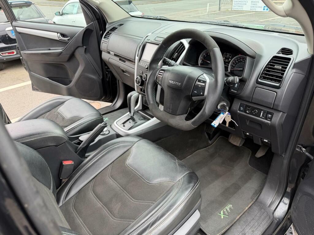 Isuzu D-Max Pickup 1.9 Td Xtr Nav 4Wd Euro 6 20207 KU70XRT Black #3