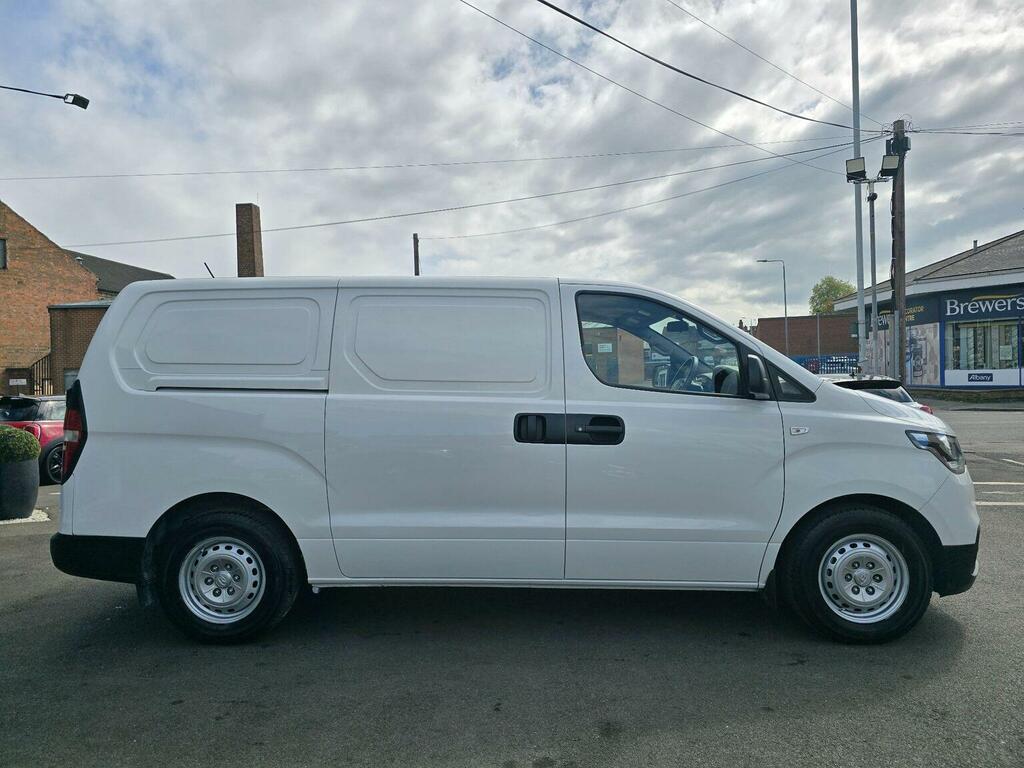 Hyundai iLoad Iload Se Crdi White #10