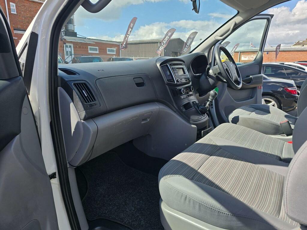 Hyundai iLoad Panel Van 2.5 Crdi Se Euro 6 6Dr 201969 White #2