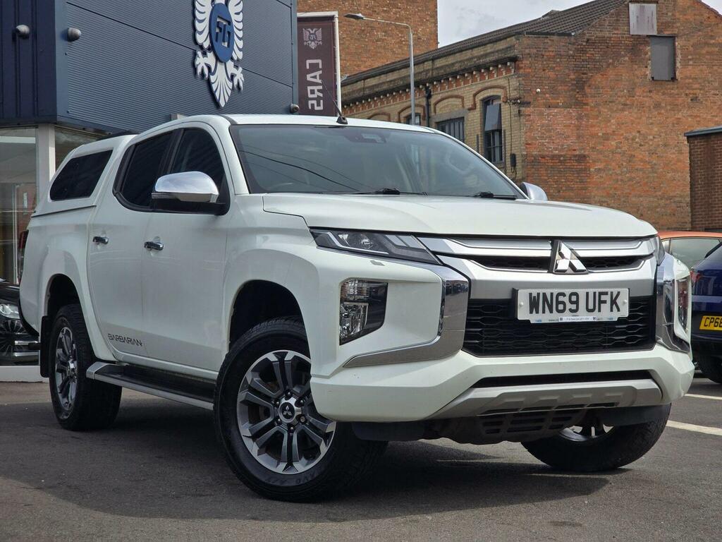 Mitsubishi L200 Pickup 2.2 Di-d Dc Barbarian 4Wd Euro 6 Ss White