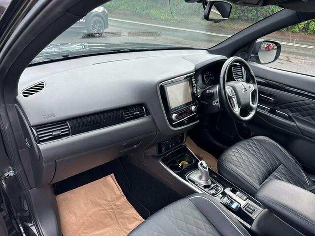 Mitsubishi Outlander Suv 2.4H Twinmotor 13.8Kwh Exceed Cvt 4Wd Euro 6 WN20BZX Black #3