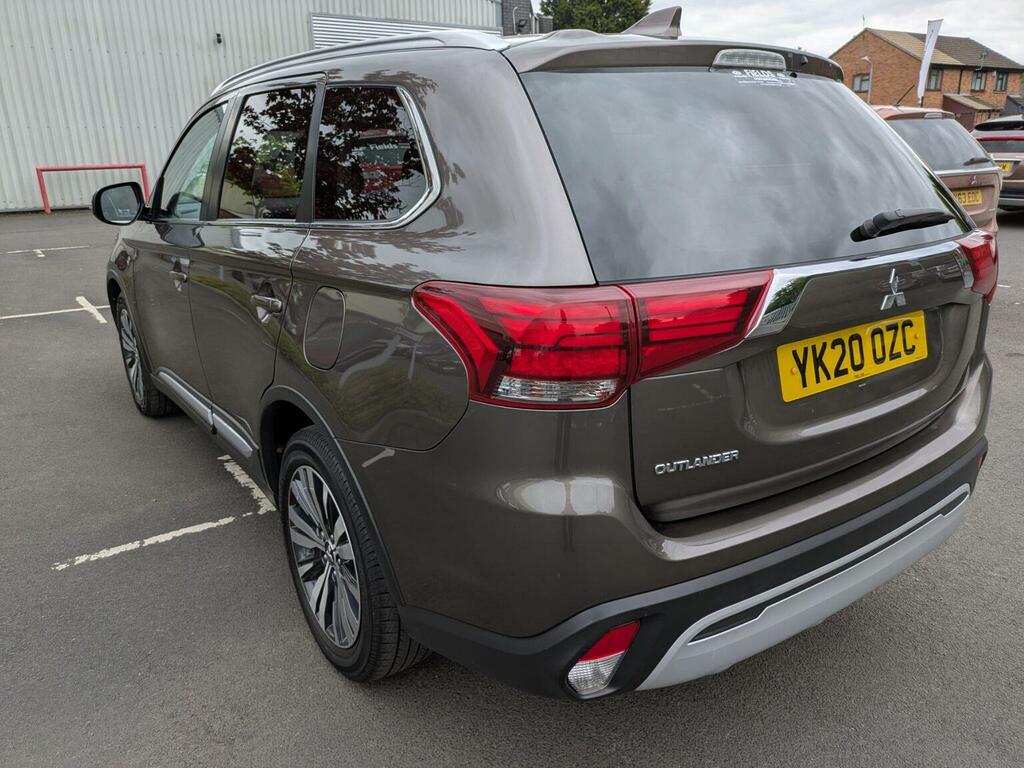 Mitsubishi Outlander Suv 2.0 Mivec Exceed Cvt 4Wd Euro 6 Ss 202 YK20OZC Brown #4