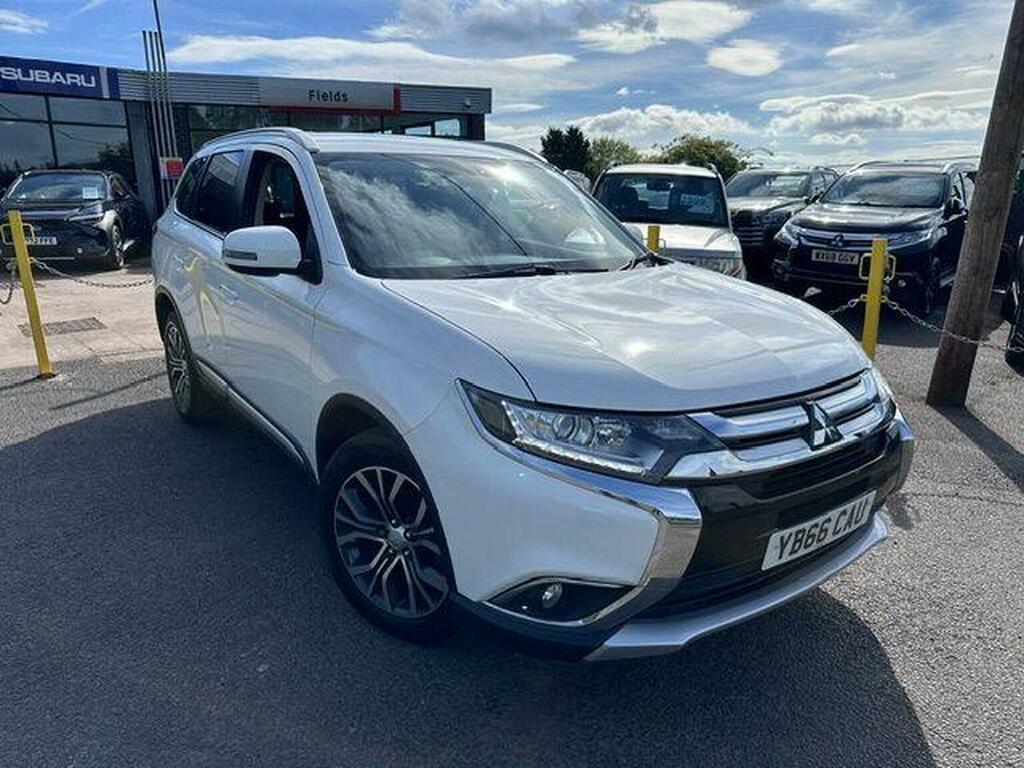 Mitsubishi Outlander Suv 2.2 Di-d 3 4Wd Euro 6 201766 White