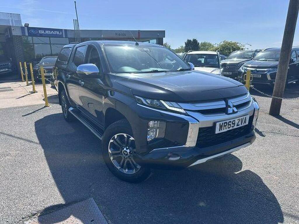 Mitsubishi L200 Pickup 2.2 Di-d Dc Warrior 4Wd Euro 6 Ss 2 Black
