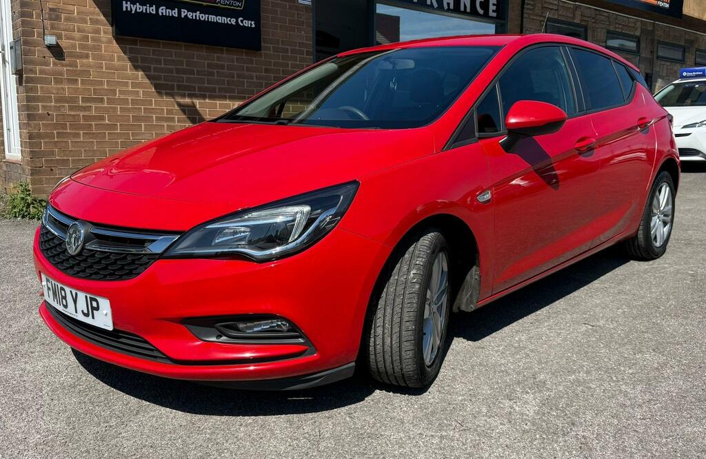 Vauxhall Astra 1.6 Cdti Ecoflex Design Hatchback FM18YJP Red #3