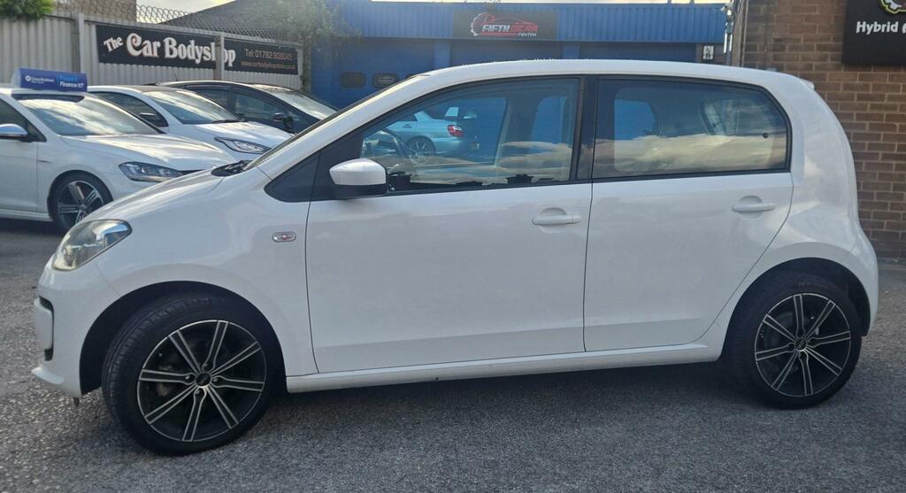 Volkswagen Up 1.0 Bluemotion Tech Move Up Hatchback DU63NEO White #4