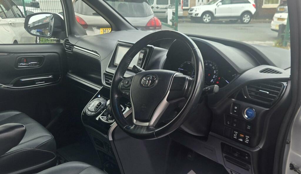 Toyota Voxy Hybrid Zs Kirameki2 Black #7