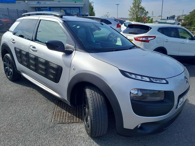 Citroen C4 Cactus 2017 1.2 Puretech Flair Hatchback Manua LD67FPJ Silver #2