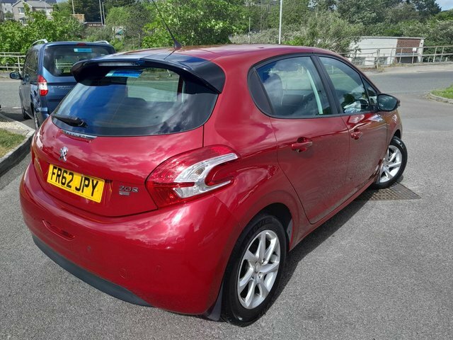Peugeot 208 2013 1.4 E-hdi Active Hatchback Egc Eur Red #3