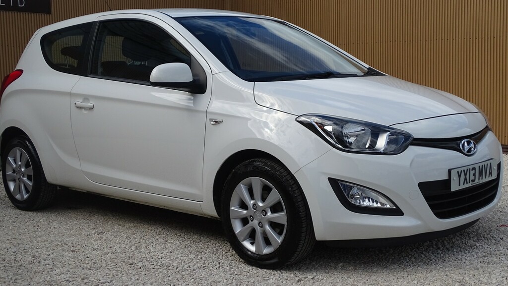 Hyundai I20 Hatchback 1.2 Active 201313 White #6