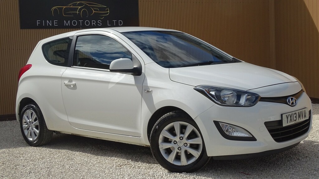 Hyundai I20 Hatchback 1.2 Active 201313 White #2