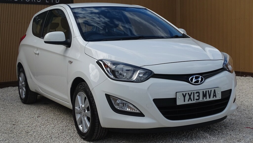 Hyundai I20 Hatchback 1.2 Active 201313 White #4