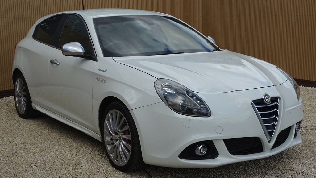 Alfa Romeo Giulietta Hatchback 1.4 Tb Multiair Sprint Speciale 201515 White #4