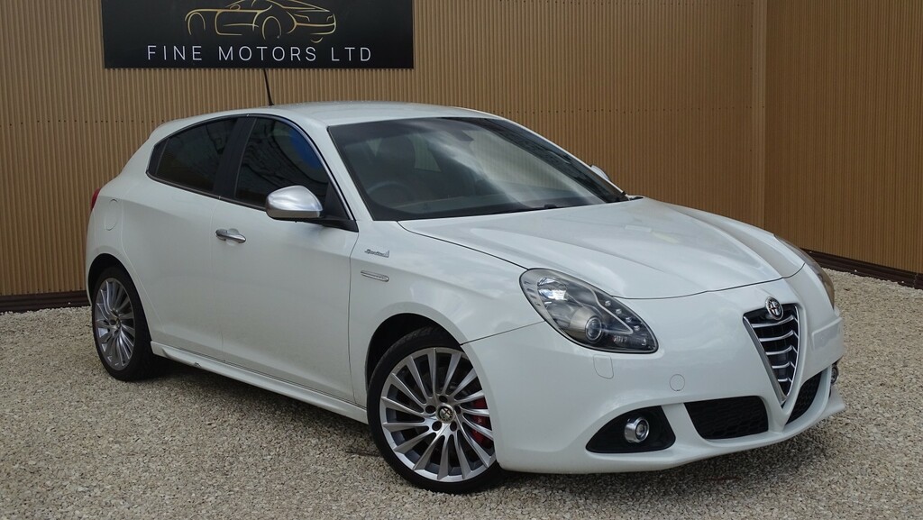 Alfa Romeo Giulietta Hatchback 1.4 Tb Multiair Sprint Speciale 201515 White #3