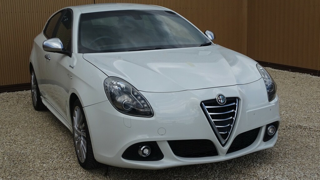 Alfa Romeo Giulietta Hatchback 1.4 Tb Multiair Sprint Speciale 201515 White #5
