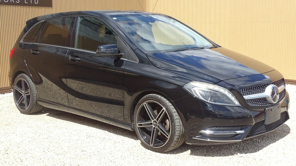 Mercedes-Benz B Class Mpv 1.6 B180 Sport 201414 TEMP107 Black #3
