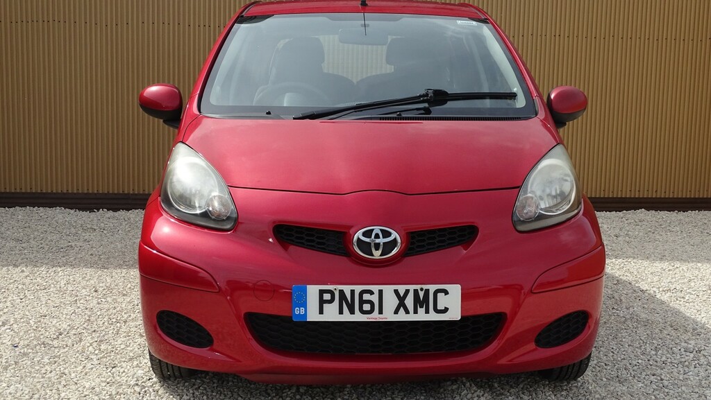Toyota Aygo Hatchback 1.0 Vvt-i Ice 201161 Red #6