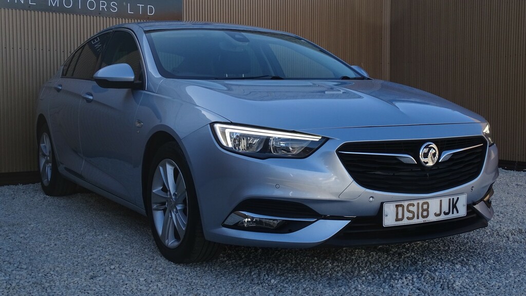 Vauxhall Insignia Hatchback 1.6 Turbo D Ecotec Blueinjection Sri Nav DS18JJK Silver #3