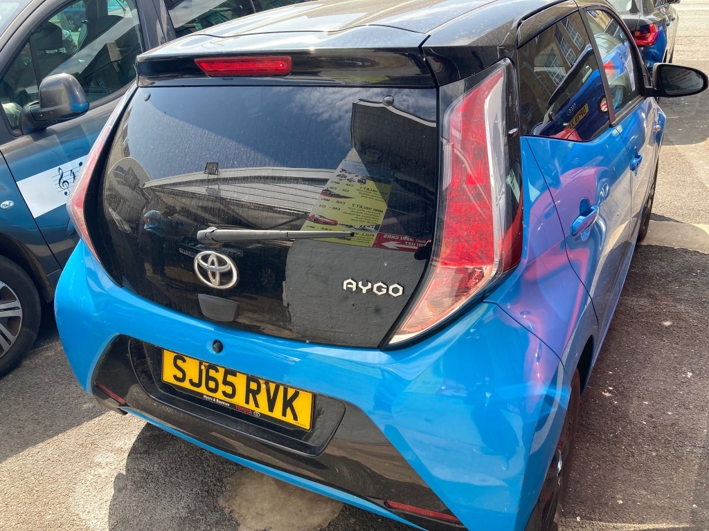 Toyota Aygo 1.0 Vvt-i X-cite 2 SJ65RVK Blue #2