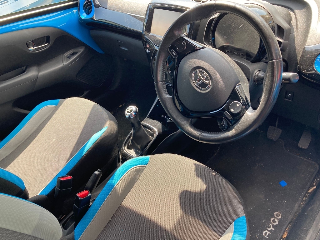 Toyota Aygo 1.0 Vvt-i X-cite 2 SJ65RVK Blue #3