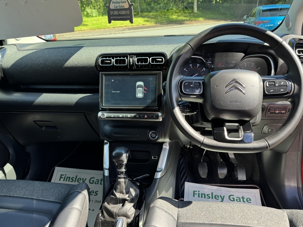 Citroen C3 Aircross 1.2 Puretech Shine Plus S S DV22TUY Red #2