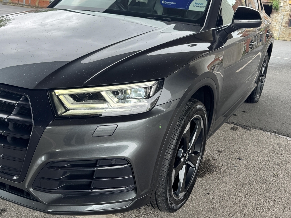 Audi Q5 2.0 Tdi Quattro S Line Black Edition AP69PFZ Grey #4
