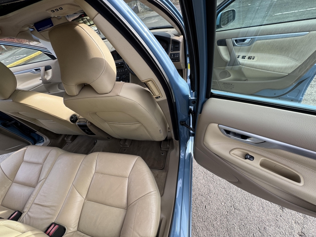 Volvo S60 2.4 D5 Se Silver #46