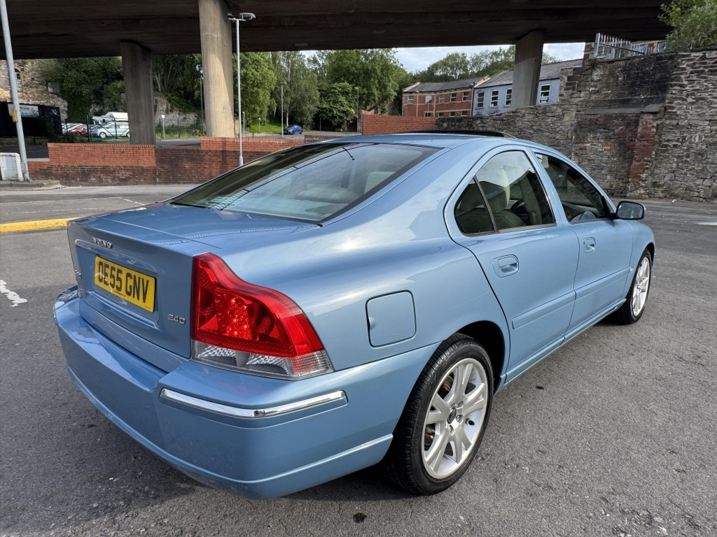 Volvo S60 2.4 D5 Se Silver #11
