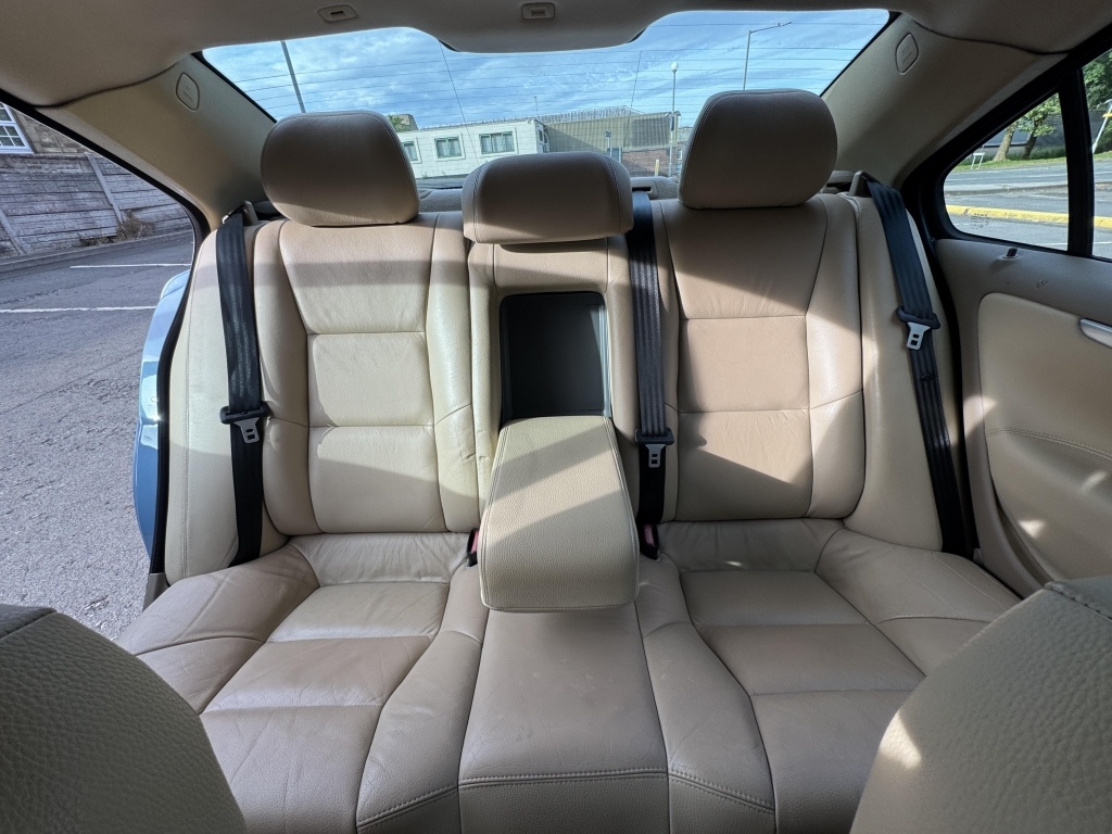 Volvo S60 2.4 D5 Se Silver #25