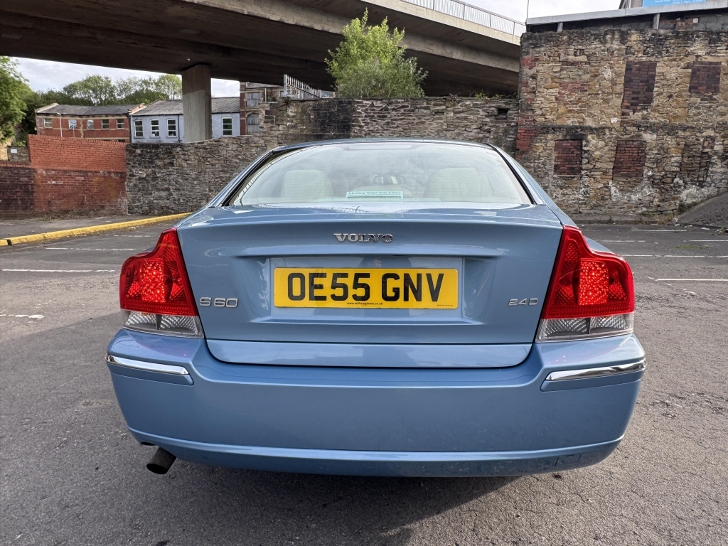 Volvo S60 2.4 D5 Se Silver #12