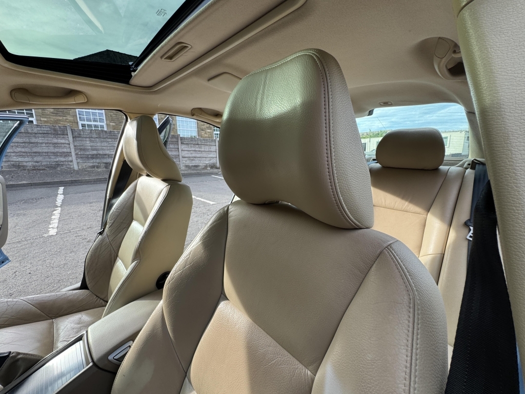 Volvo S60 2.4 D5 Se Silver #35