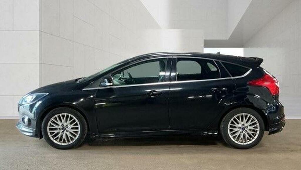 Ford Focus Hatchback 1.6T Ecoboost Zetec S Euro 5 Ss MM14FHZ Black #6