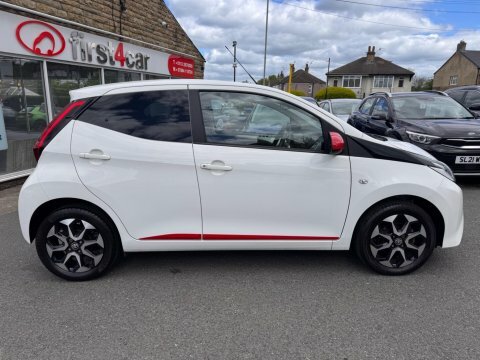 Toyota Aygo 2021 21 Vvt-i MT21EVF White #2