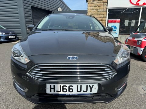 Ford Focus 2016 66 Titanium HJ66UJY Grey #2