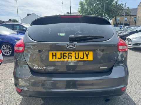 Ford Focus 2016 66 Titanium HJ66UJY Grey #3