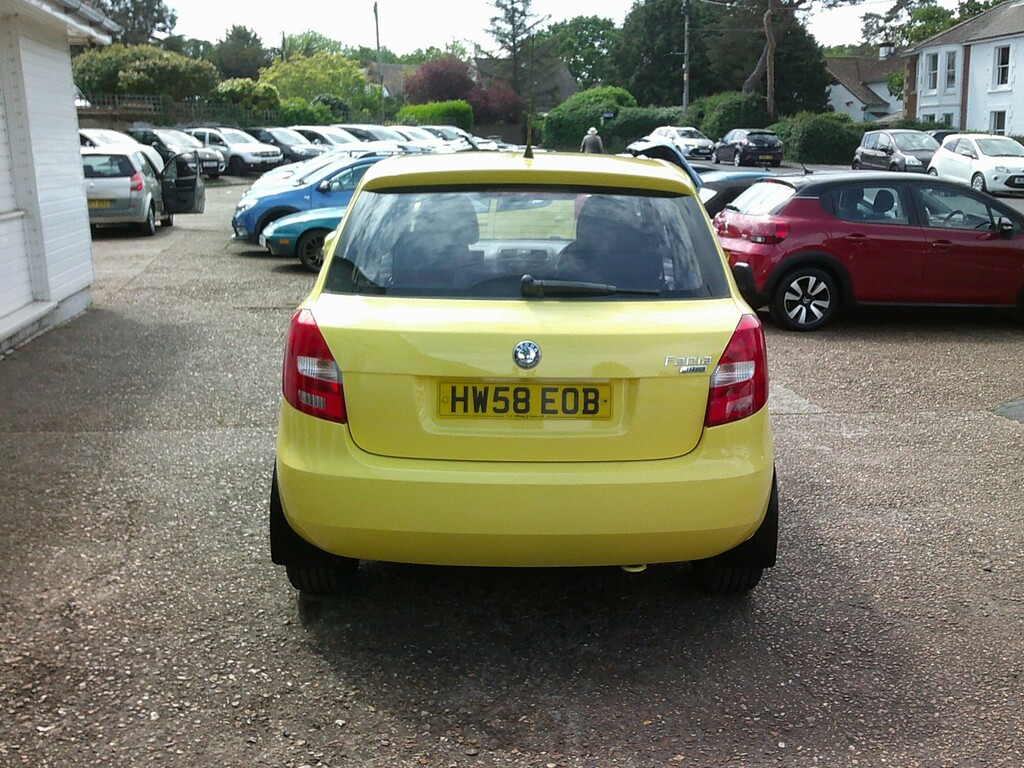 Skoda Fabia Hatchback 1.2 Htp 6V 1 2008 Yellow #3