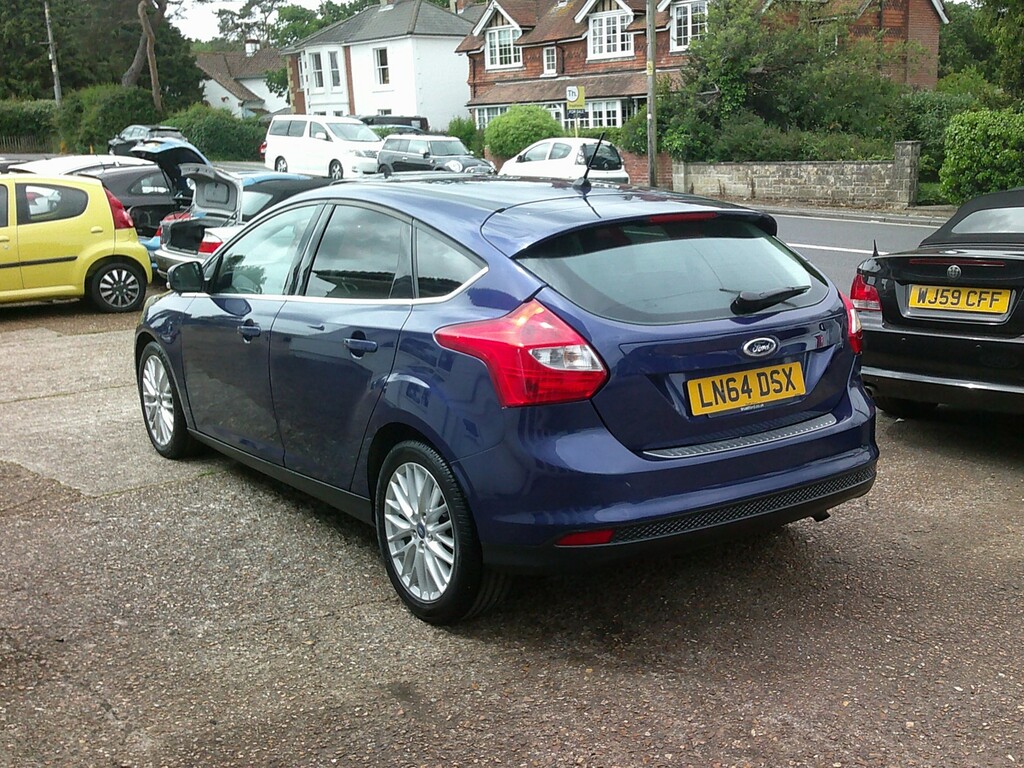 Ford Focus Hatchback 1.6 Zetec Navigator 2014 LN64DSX Blue #4