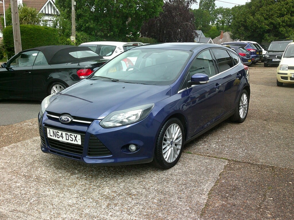 Ford Focus Hatchback 1.6 Zetec Navigator 2014 LN64DSX Blue #5