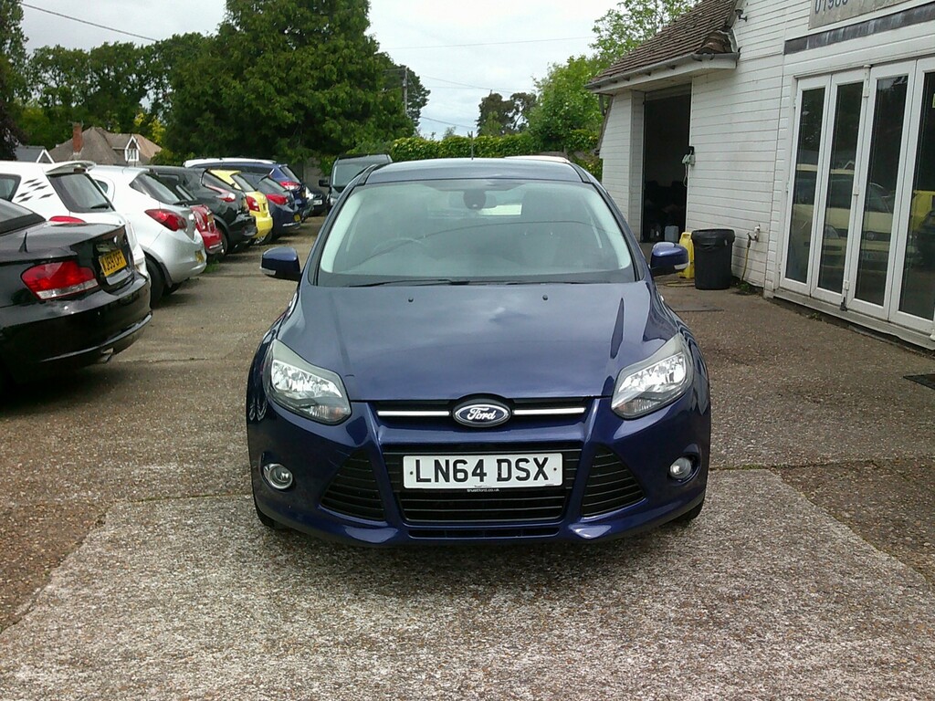 Ford Focus Hatchback 1.6 Zetec Navigator 2014 LN64DSX Blue #6