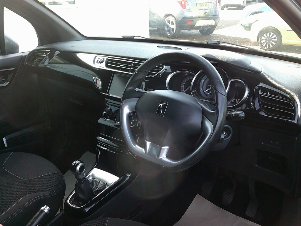 DS DS 3 Hatchback 1.2 Puretech Dstyle Nav 2015 YK65XTD Blue #6