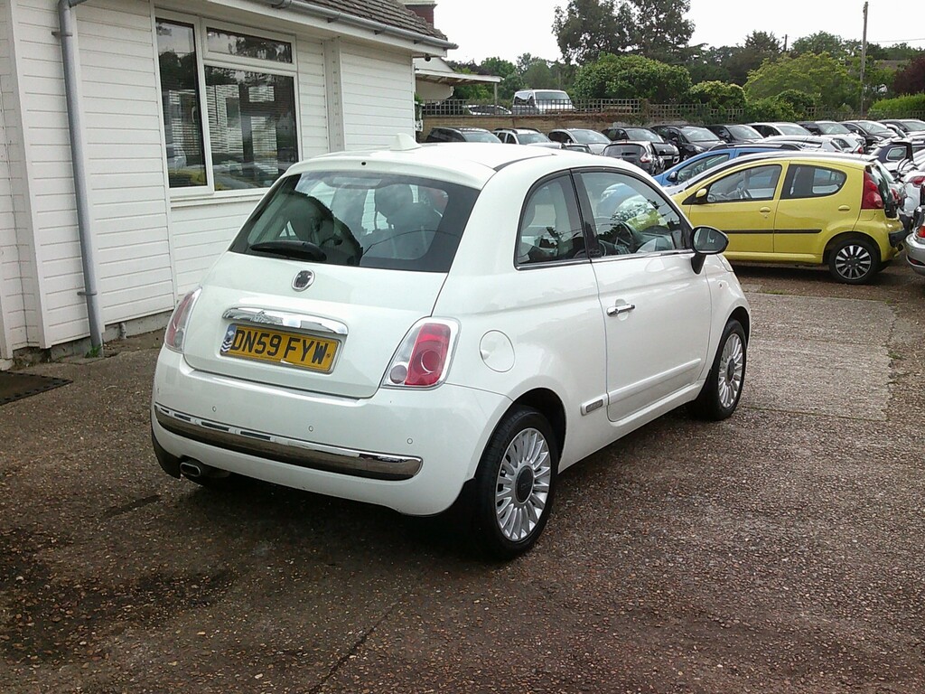 Fiat 500 Hatchback 1.2 500 1.2 Lounge Start Stop 2009 DN59FYW White #2