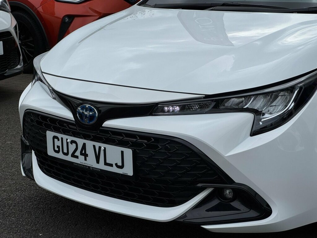 Toyota Corolla 1.8 Vvt-i Hybrid Commercial GU24VLJ White #4